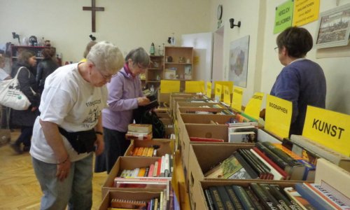 Bücher Flohmarkt