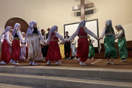 Traditionelle Tänze aus Behar