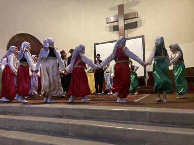 Traditionelle Tänze aus Behar